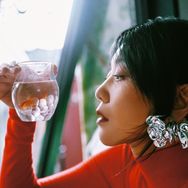 素描闫妮抖音达人头像