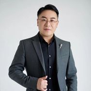 大爱团李新伍抖音达人头像