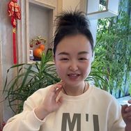 燕子爱美食抖音达人头像