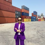 信诚鑫港贸易抖音号头像