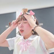 晴晴在英国抖音达人头像