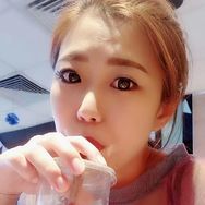 兔子牙姐姐抖音达人头像