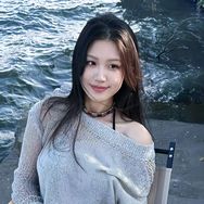 慕七七抖音达人头像