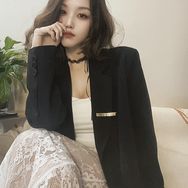 江小白了兔抖音达人头像