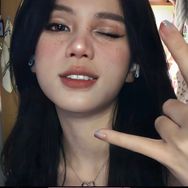 小紫💜光腿神器版抖音达人头像