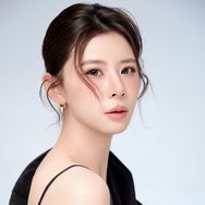 许诺欧尼（轻薄2.0）抖音达人头像