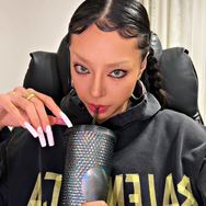 蛇姨没疯🐍抖音达人头像