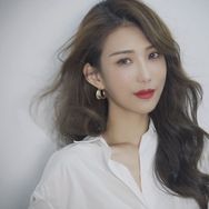 瑞妮Renee抖音号头像