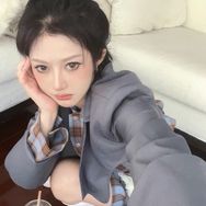 小小飞蛾（小号挖宝版）抖音达人头像