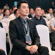 舍得二叔抖音达人头像