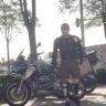 何老师玩摩托抖音达人头像