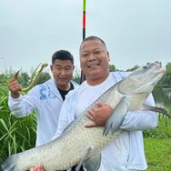 阿鞭（鲫鱼大叔）抖音达人头像