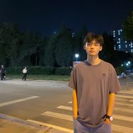 明牙杠抖音达人头像