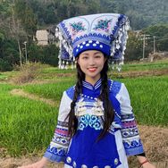 布依姐（布依族）抖音达人头像