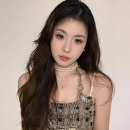 初子柒抖音达人头像