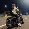 小金牙🏍️抖音达人头像