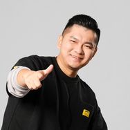 韩路聊车抖音达人头像