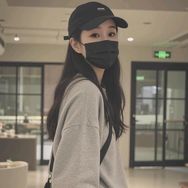 🦋余生᭄🕊随心抖音达人头像