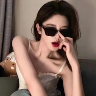 悦悦犟抖音达人头像