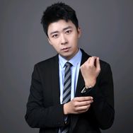 解飞聊财经-九方抖音达人头像