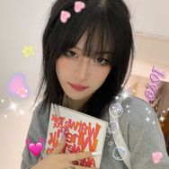 超蓝布罗莉抖音达人头像