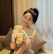 乐妈直播👀1122817928.商贸抖音达人头像