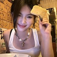 铁锅佩奇抖音达人头像