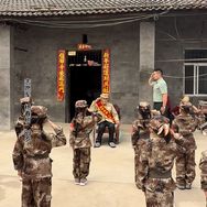 南昌军体幼儿园（老兵园长）    喻立猷抖音达人头像