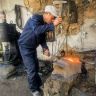 余铁匠（铁匠铺）抖音达人头像