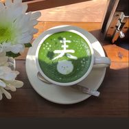 来杯冰美式🥤抖音达人头像