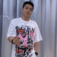 梦醒时分~阿靖抖音达人头像