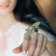 歌歌抖音达人头像