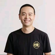 胡说老王【栋见】抖音达人头像
