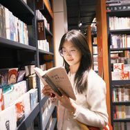 读来读往王老师教语文抖音号头像