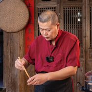 乡村黄老厨（晚上8:50直播）抖音达人头像