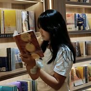 郑雁执抖音达人头像