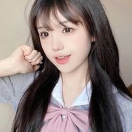 容容💥抖音达人头像