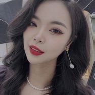美曦女装抖音达人头像