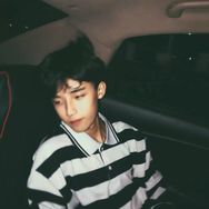 晚风🖤抖音达人头像