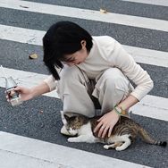 山也大美丽抖音达人头像