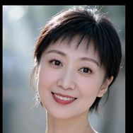 铭安姐(关必回)抖音达人头像