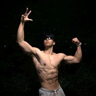 把肉加满抖音达人头像