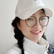 雪凝（妮妮妈妈）抖音达人头像