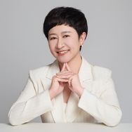主持人丽蕊抖音达人头像