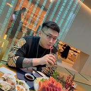 奥斯卡(戒酒版)抖音达人头像