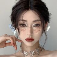 在柳州的化妆师77抖音达人头像