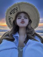 欣欣爱旅游抖音达人头像