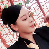金诗雅服饰抖音达人头像
