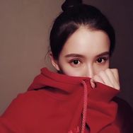 诗诗呦（上午十点半左右直播）抖音号头像