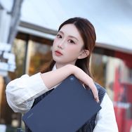奕姐科技说抖音达人头像